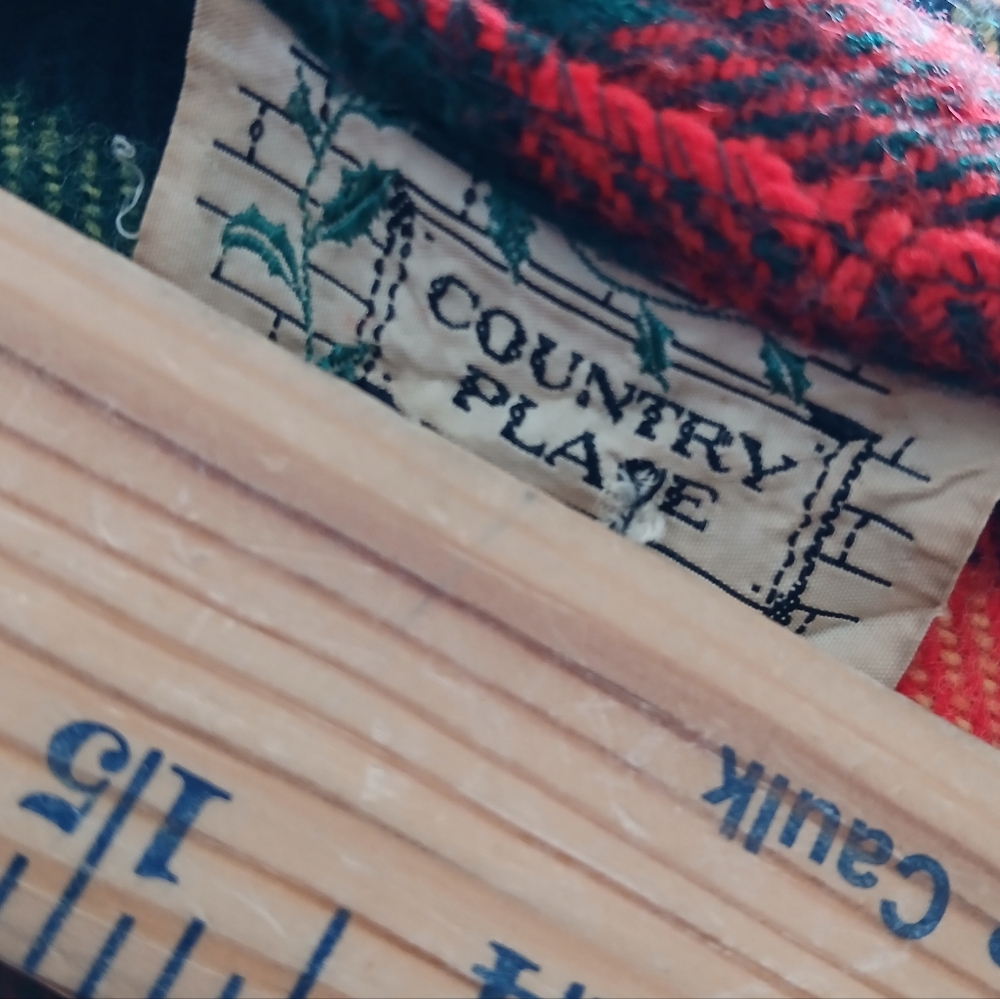 Vtg Country Place Red and Green Plaid Hooded Poncho - Picture 2 of 9